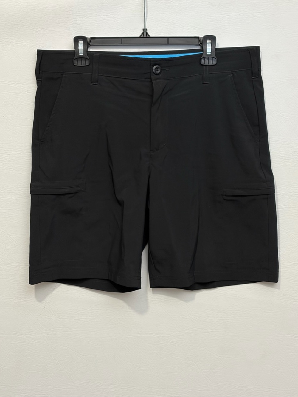 Birdie Bound Black Golf Performance Cargo Shorts size 34